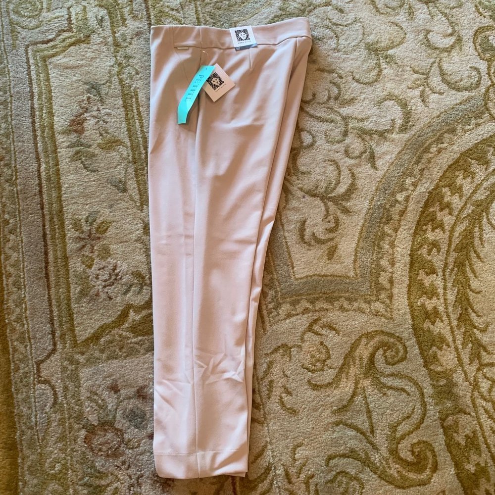 NWT - Anne Klein - Petite/Medium Beige/Khaki slacks